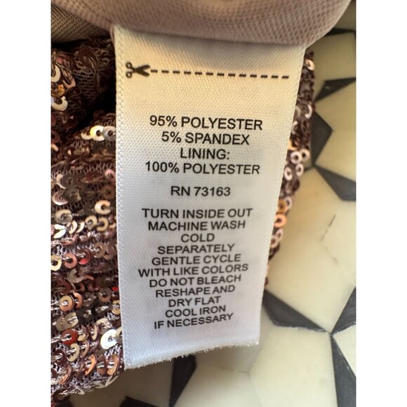 Cable & Gauge Rose Gold Sequin Halter Top NWT Medium - Picture 4 of 5